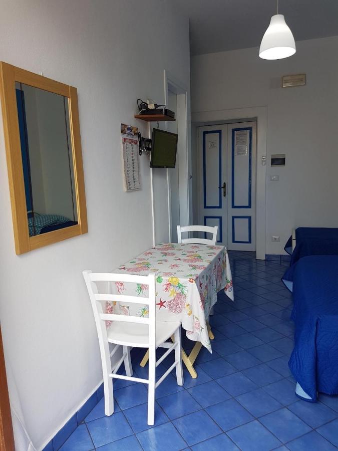 Lipari Centro Storico Flat 6 Mins From Port Apartment ภายนอก รูปภาพ